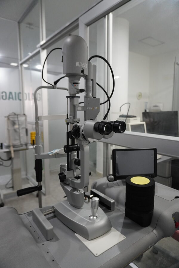 FOTO COAGULACIÓN LÁSER - HACE IRIDOPLASTIA(1)